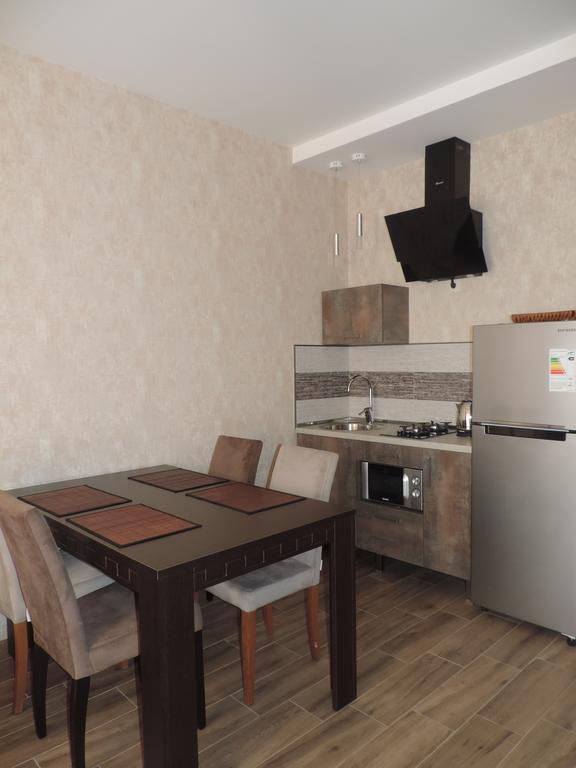 Tamara Apartment Takaishvili 3 Батуми Экстерьер фото